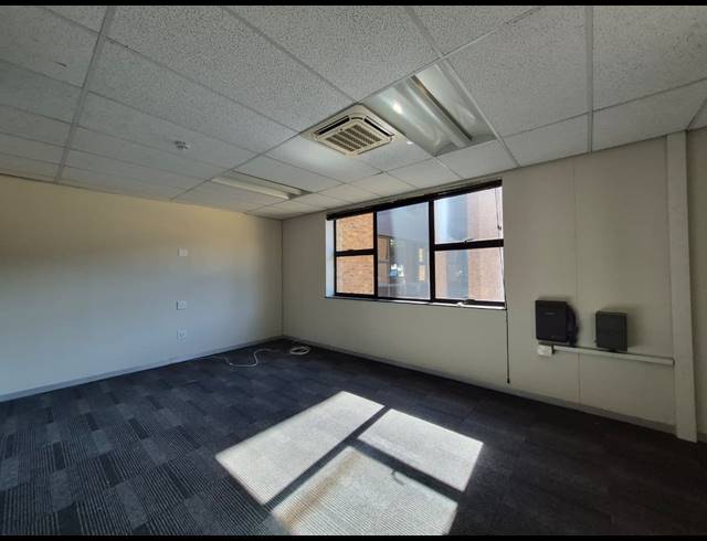 208M² OFFICE TO LET IN ROSEBANK
